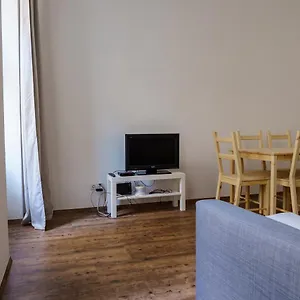 living-apartments-klosterneuburger-strasse.vienna-besthotels.com/